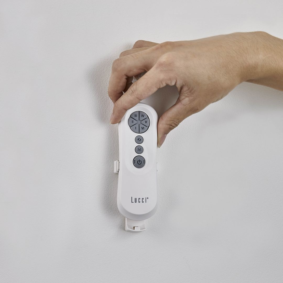 Beacon Deckenventilator mit Lampe Whitehaven chrom gebürstet Akazie dunkel